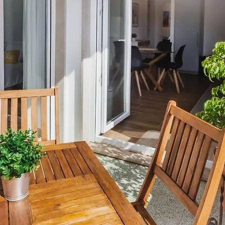 Lovely & Bright Renovated Apt. W/ Balcony In *